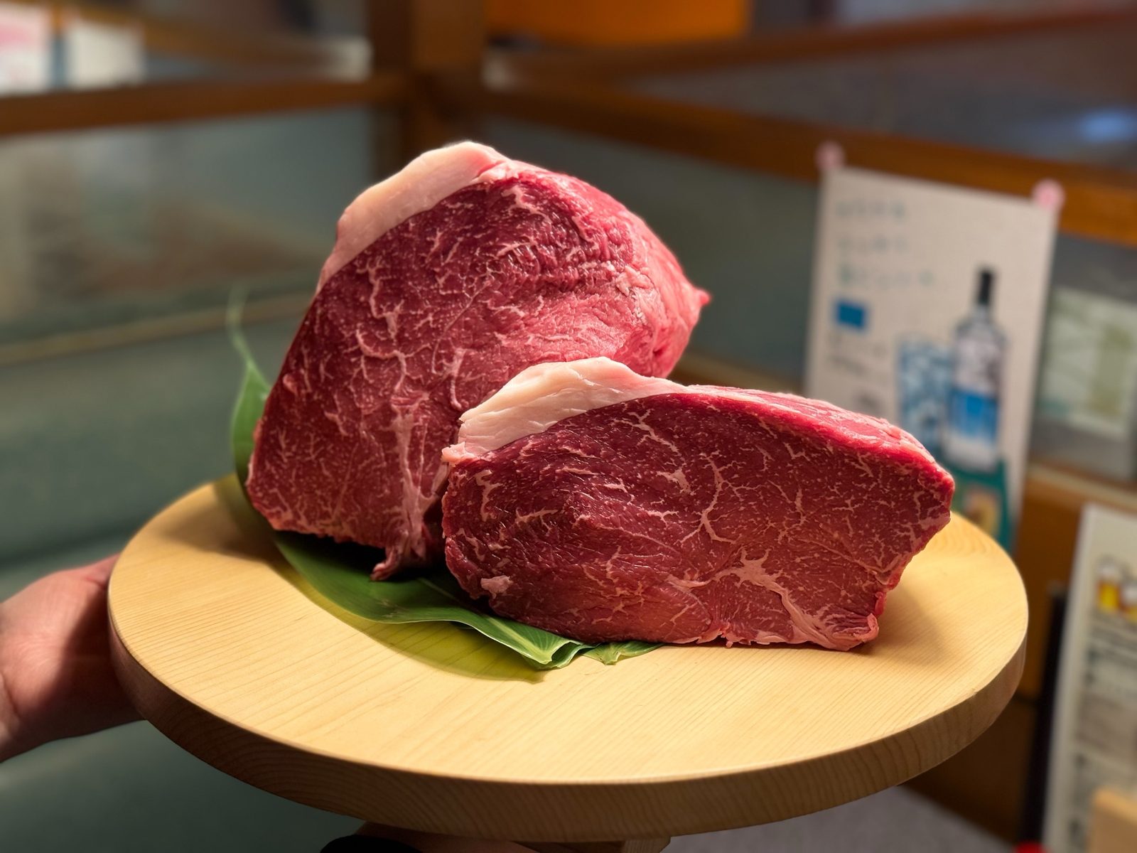豊南焼肉が仕入れた和牛ランプのブロック。きめの細かい赤身