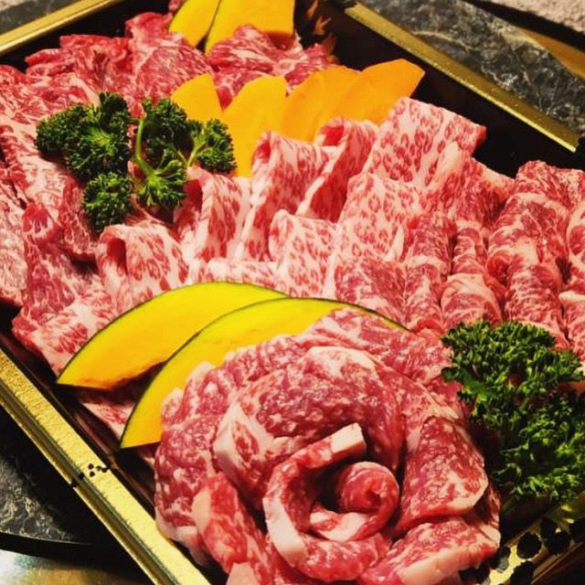 豊南焼肉のテイクアウト用おまかせ盛り合わせ